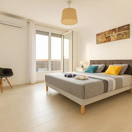 Centre 3 Pièces 70m2 Avec Climatisation *